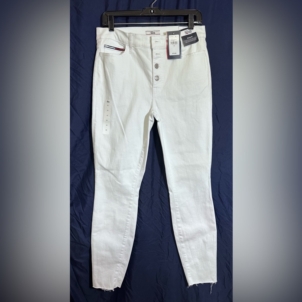 Tommy Hilfiger women’s denim leggings. NWT size 10